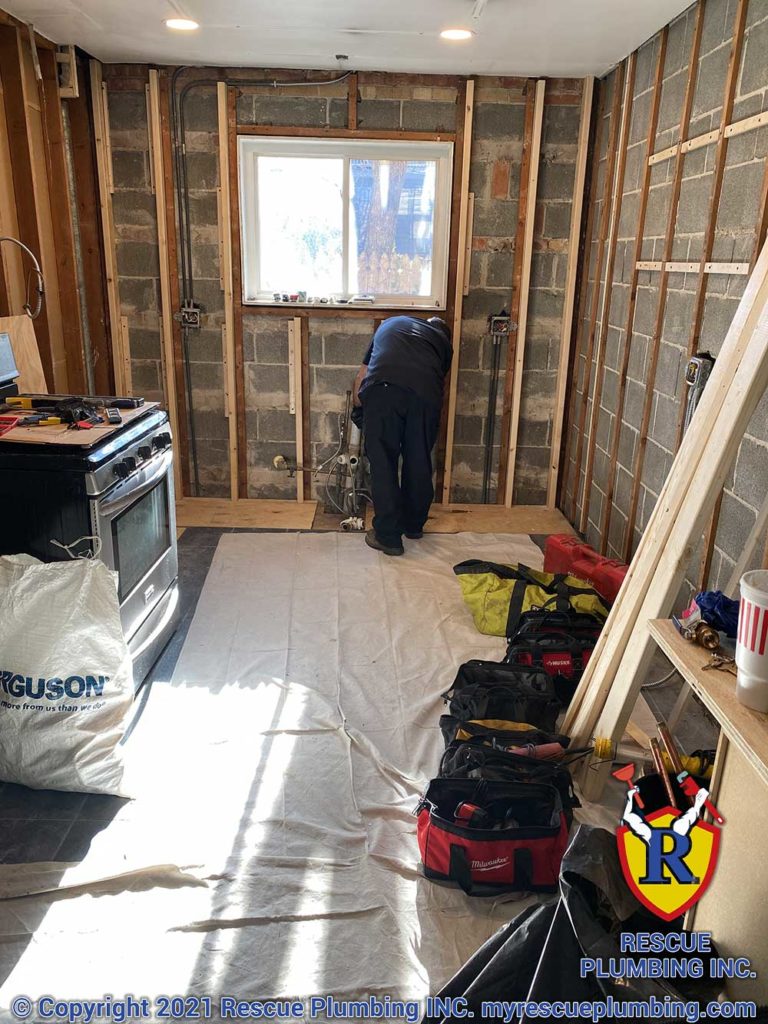 Flooded kitchen: kitchen drain repair logan square chicago neighborhood | emergency plumbing services chicagoland