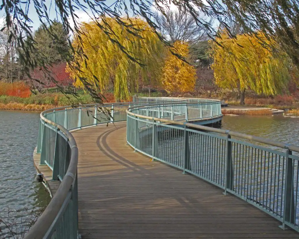 Chicago Botanic Garden located in Glencoe