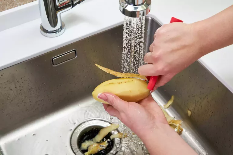 Making mashed potatoes that will cause a garbage disposal repair