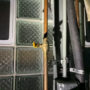 Burst pipe? Don't panic! Here's what to do. | emergency plumbing services chicagoland