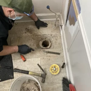 Lincoln Park resident needs toilet flange repair