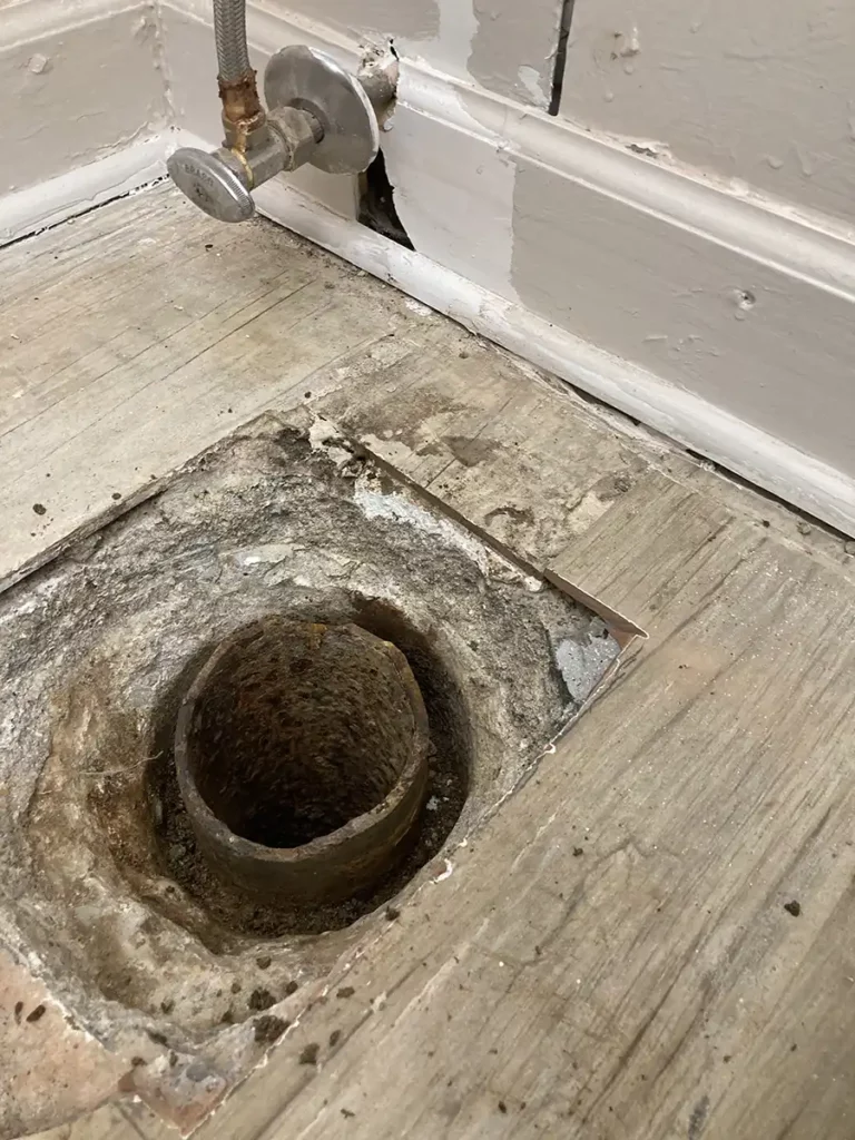 toilet flange replacement with new bolts and new screws