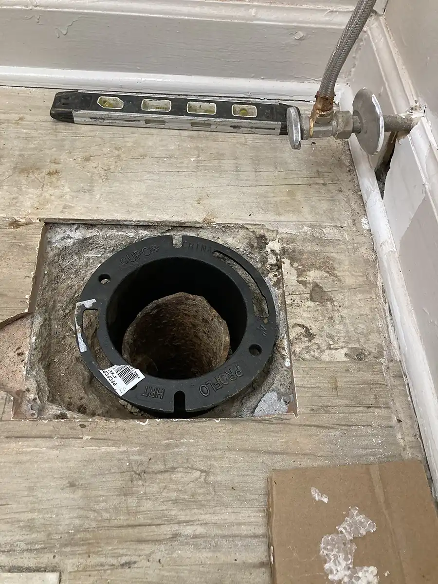 How to Replace a Toilet Flange