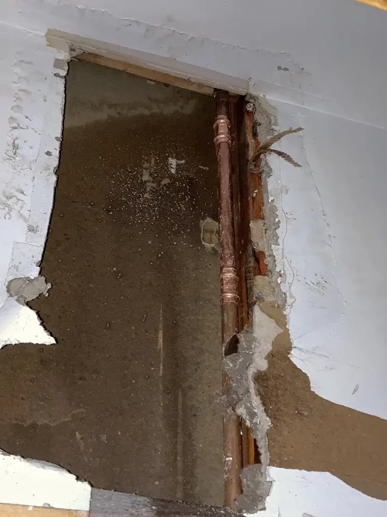 Burst pipe repair can vary in length. 