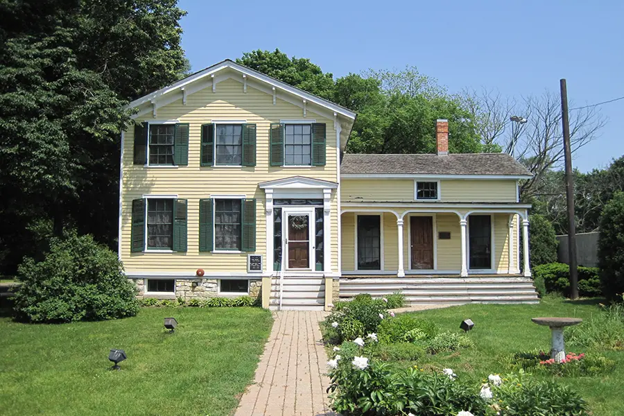 Burr Ridge Village in Illinois