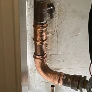 Lake forest area plumbing company repairs leaking pipes