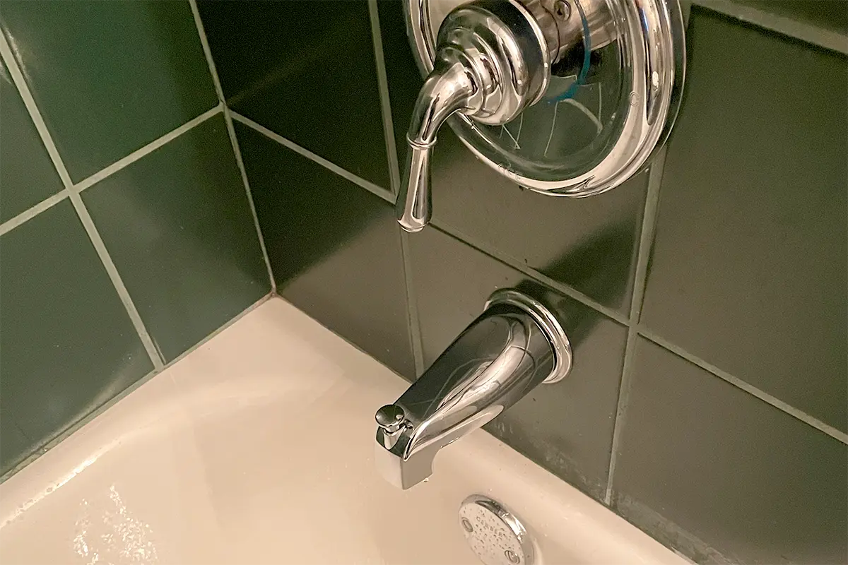 Reliable bathtub faucet replacement