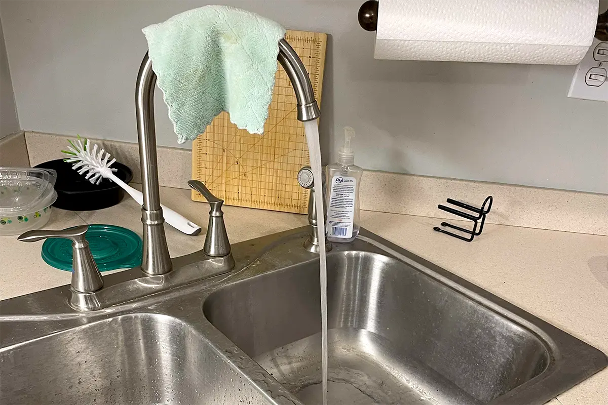 hot water kitchen faucet repair 