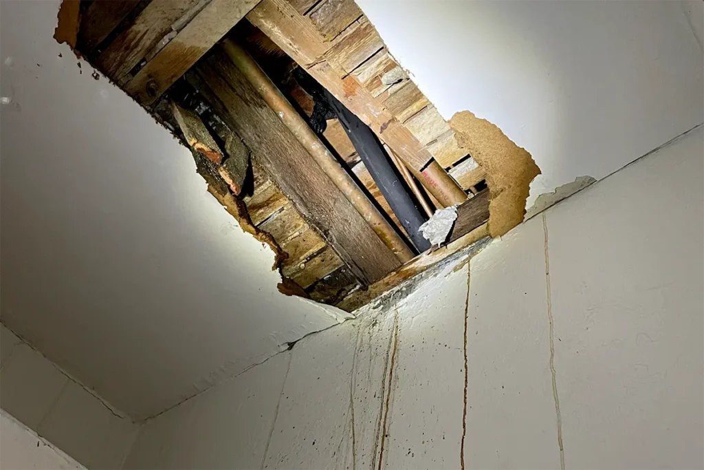 Water leak plumbing emergency chicago il