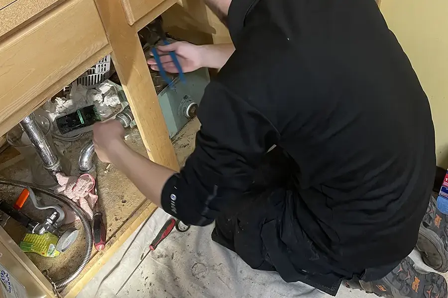 Professional garbage disposal maintenance