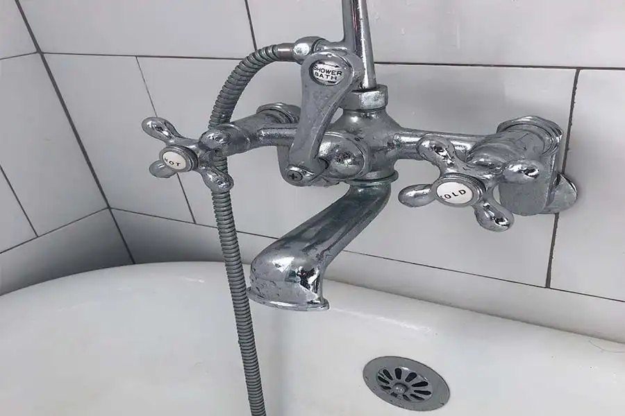No hot water in bathtub faucet chicago