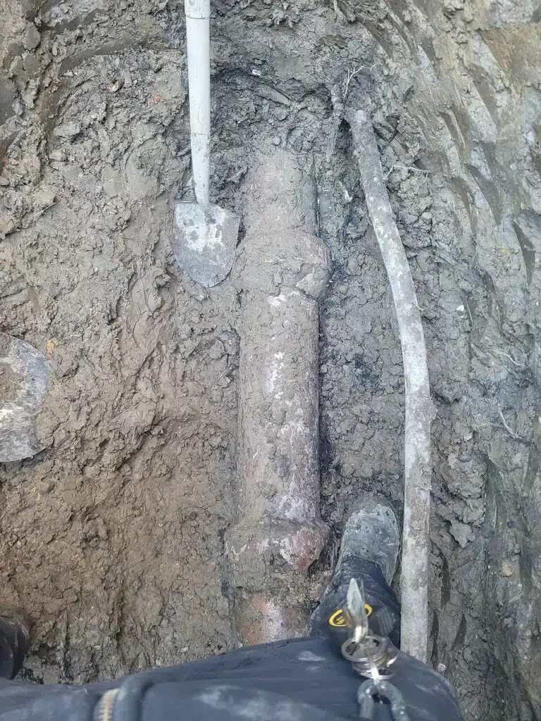 outdoor sewer repair